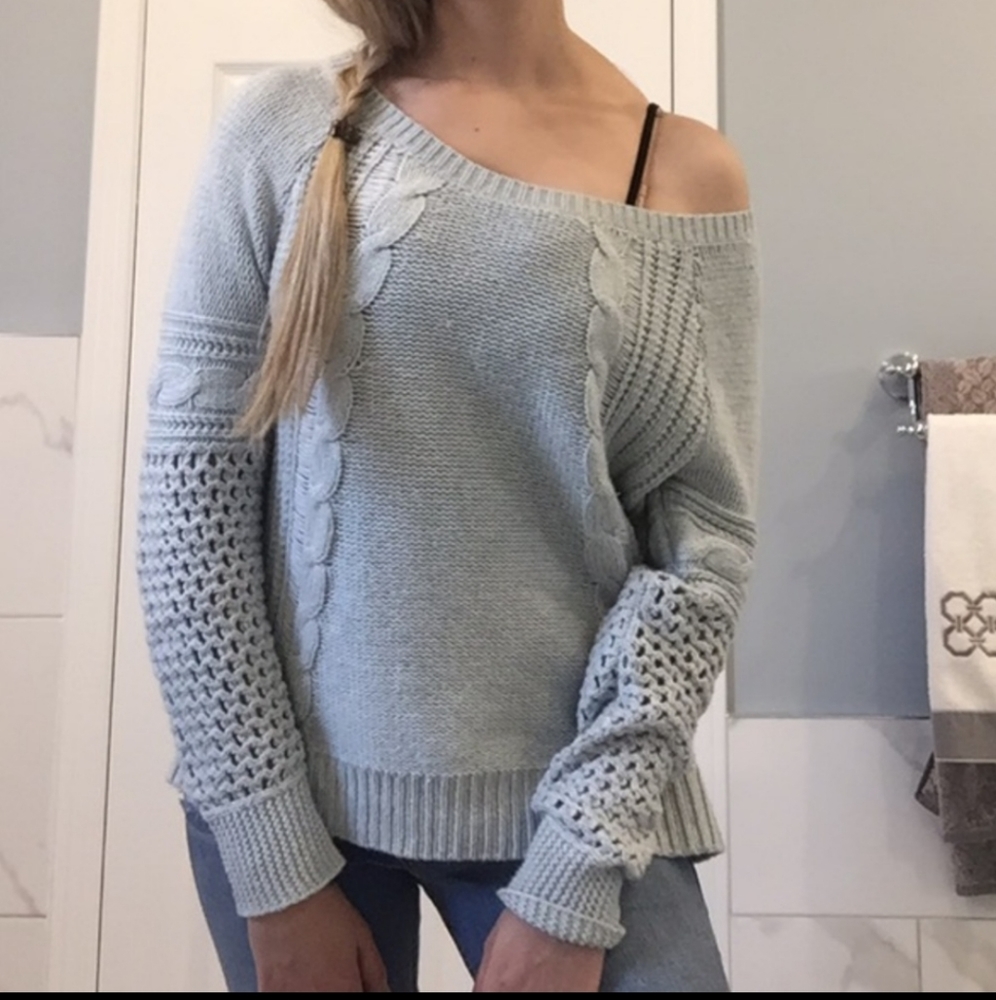 American Eagle 🦅 | Grey Blue Sweater